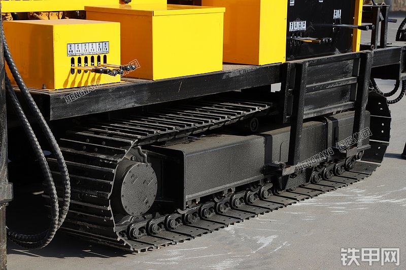 恒旺集团HQZ500L气动钻机局部