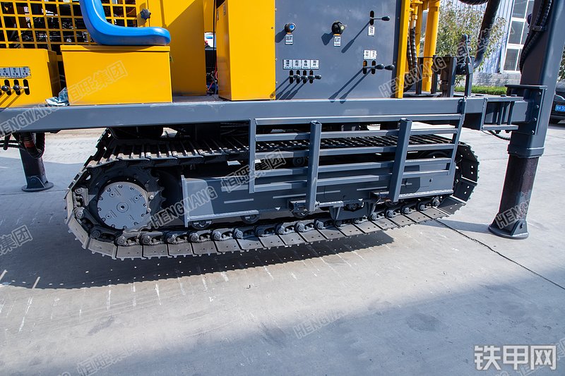 恒旺集团HQZ500L气动钻机局部