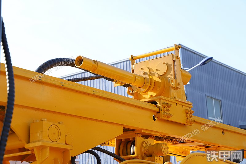 恒旺集团HQZ500L气动钻机局部