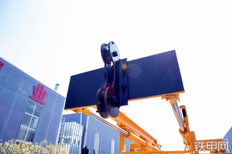 恒旺集团HWL-230液压钻机局部