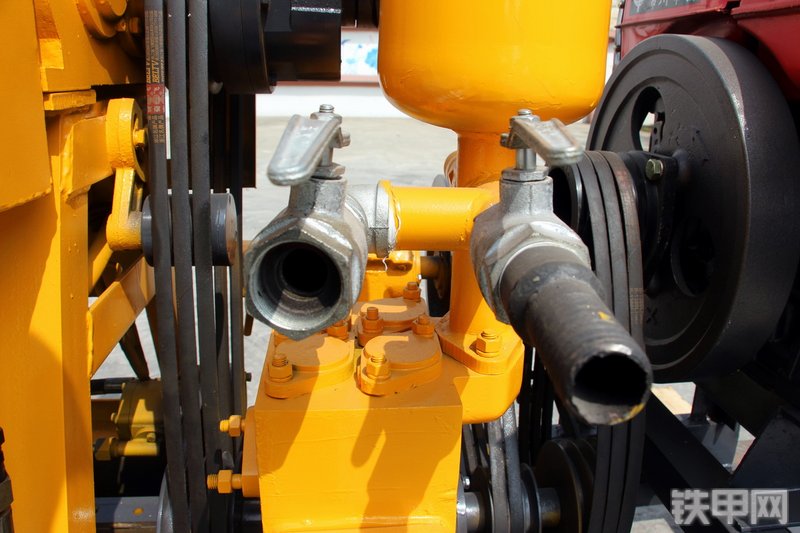 恒旺集团HW-190YY液压钻机局部