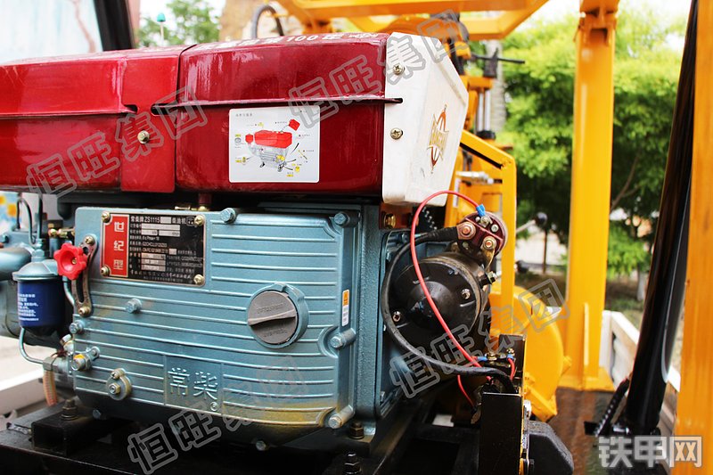 恒旺集团HW-230C车载液压钻机局部