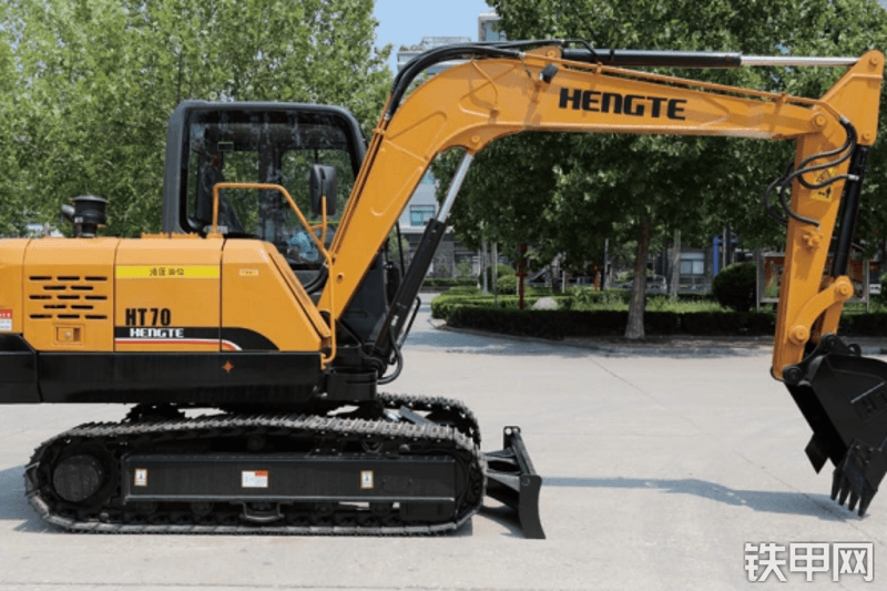 恒特重工HT70挖掘机整机外观