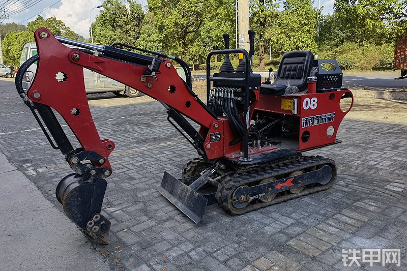 沃特vtw08履带式挖掘机