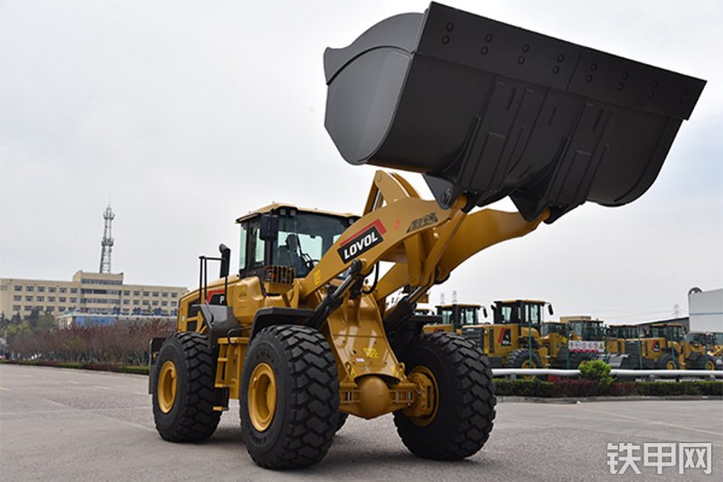 雷沃重工FL980K-HST装载机整机外观