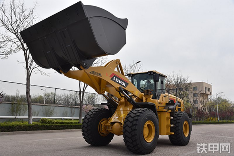 雷沃重工FL980K-HST装载机整机外观