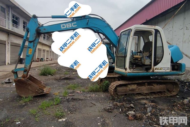 中国北车DBC85E-8挖掘机整机外观