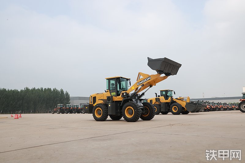 英轩重工yx635k轮式装载机