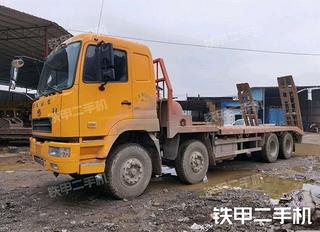 華菱重卡 8X4 平板運(yùn)輸車(chē)圖片