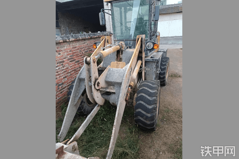 欧劲机械GEM932装载机整机外观