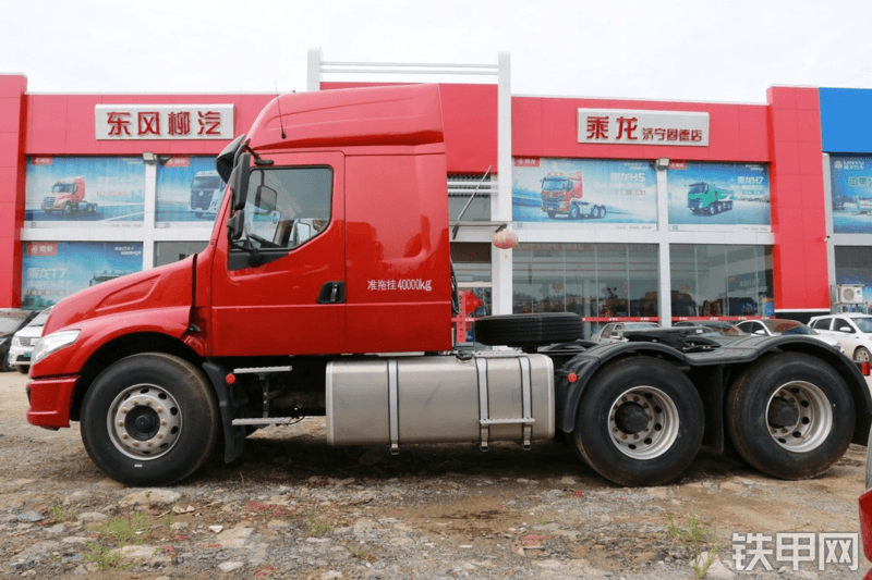 乘龙T5重卡 430马力 6X4(国六)(LZ4250T5DC1)牵引车整机外观