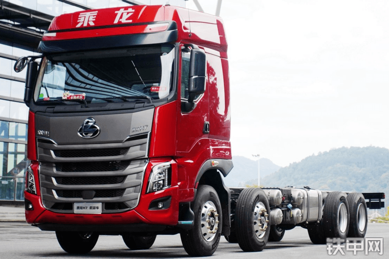乘龙H7重卡 500马力 8X4 9.47米栏板(国六)(LZ1321H7FC1) 载货车整机外观
