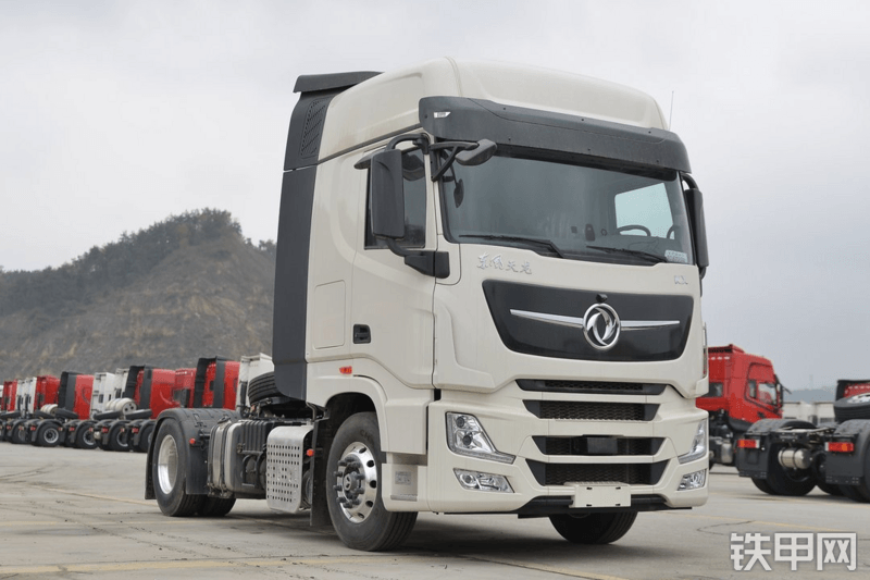 东风天龙旗舰KX 520马力 4X2(国六)(DFH4180C2)牵引车整机外观