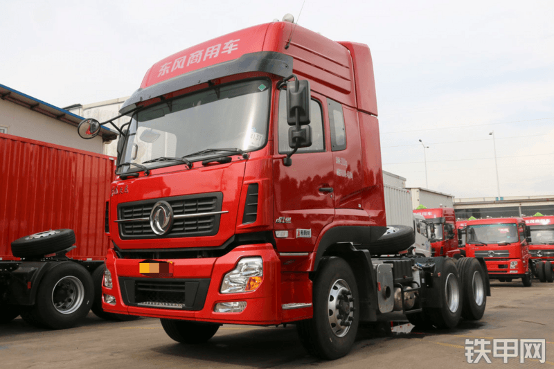 东风天龙重卡 启航版 450马力 6X4(DFH4250A4)牵引车整机外观