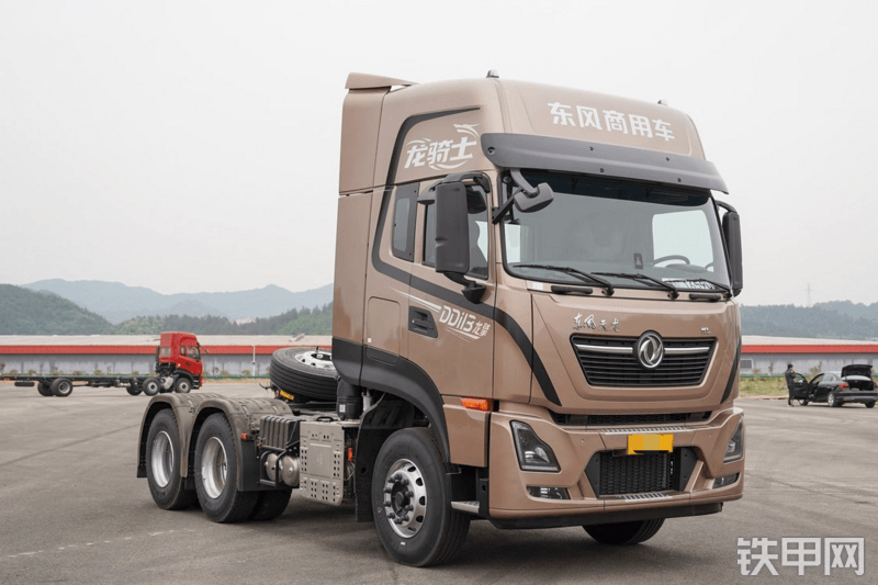 东风天龙KL重卡 520马力 6X4(国六)(DFH4250D3)牵引车整机外观