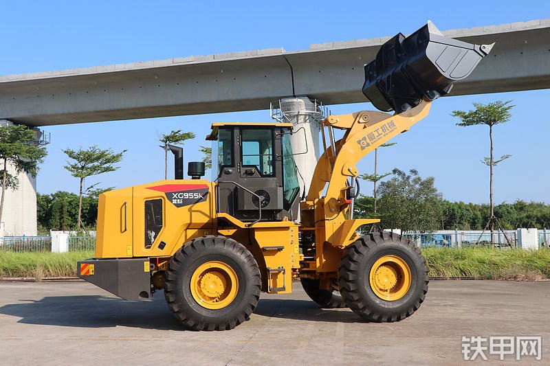 厦工XG955K装载机整机外观