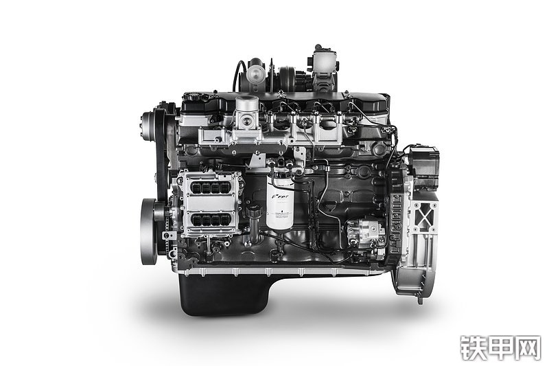 菲亚特动力科技NEF67发动机整机外观