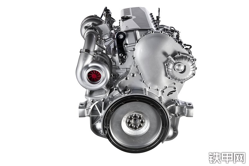 菲亚特动力科技CURSOR 13发动机整机外观