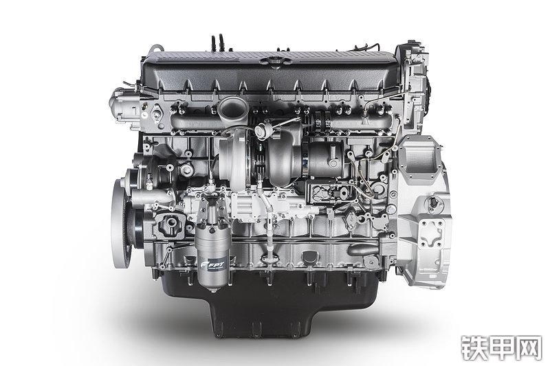 菲亚特动力科技CURSOR 16发动机整机外观
