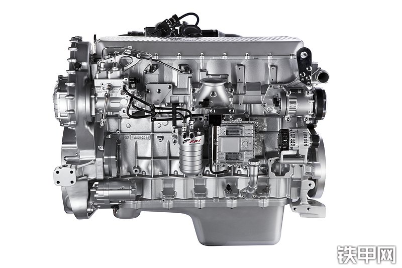菲亚特动力科技CURSOR 13发动机整机外观