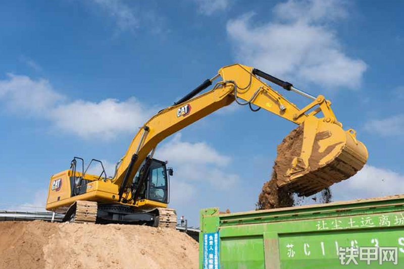 卡特彼勒新经典CAT®323 GX 液压挖掘机整机外观