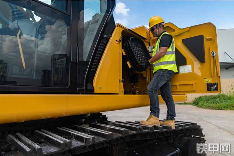 卡特彼勒新一代CAT®350 液压挖掘机整机外观