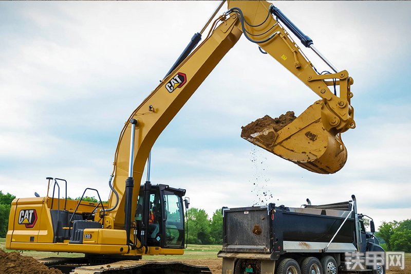 卡特彼勒新一代CAT®330 液压挖掘机整机外观