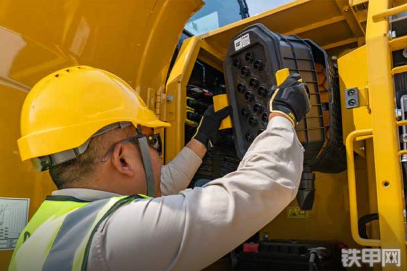 卡特彼勒新经典CAT®323 GX 液压挖掘机整机外观