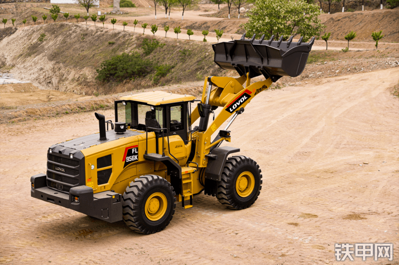 雷沃重工FL956K国四装载机整机外观