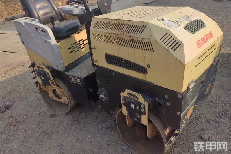 合创机械hc15t双钢轮压路机