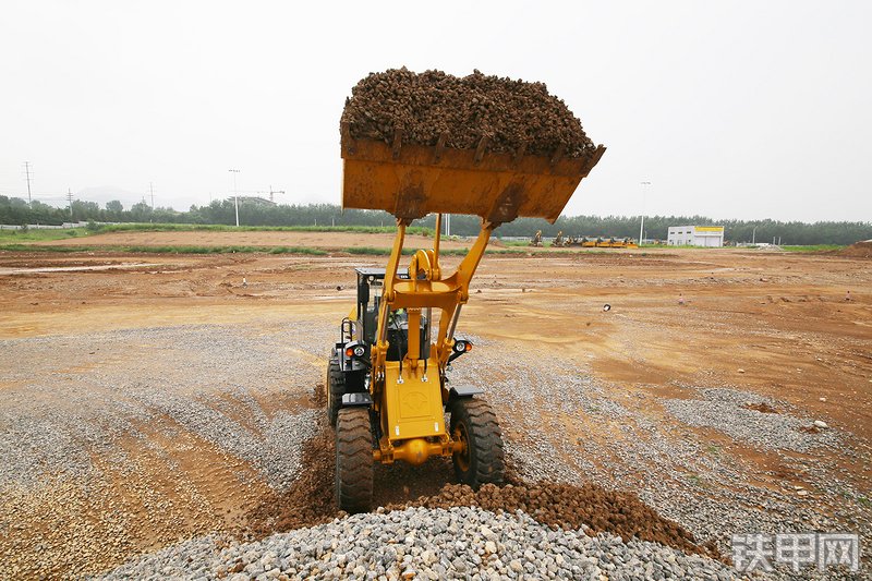 山工636F（国四）装载机整机外观