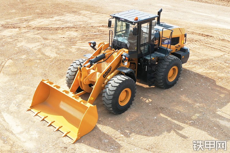 山工656F（国四）装载机整机外观