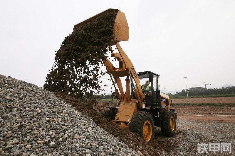 山工636F（国四）装载机整机外观