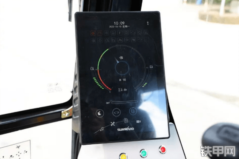 山河智能SWE215F国四挖掘机局部