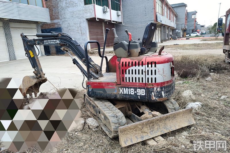 济宁迅猛18履带式挖掘机