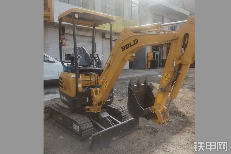 山东临工ER616H（国四）挖掘机整机外观