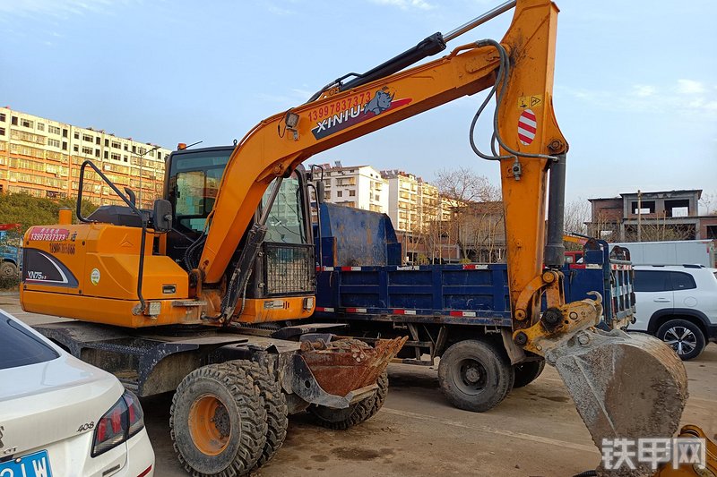 犀牛重工xn75w9y轮式挖掘机