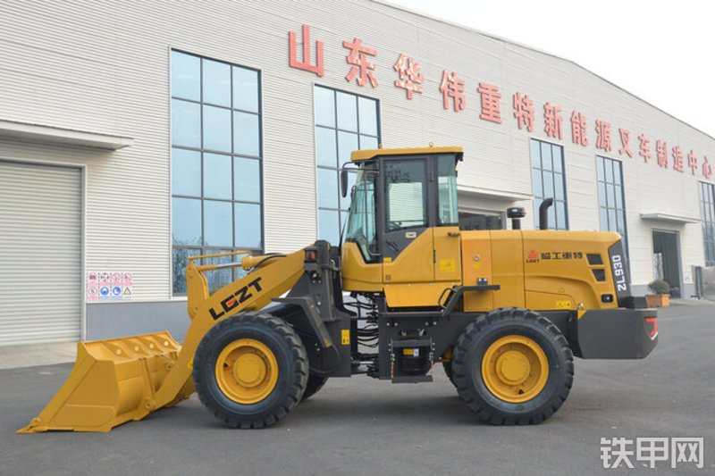 临工重特ZL930装载机整机外观