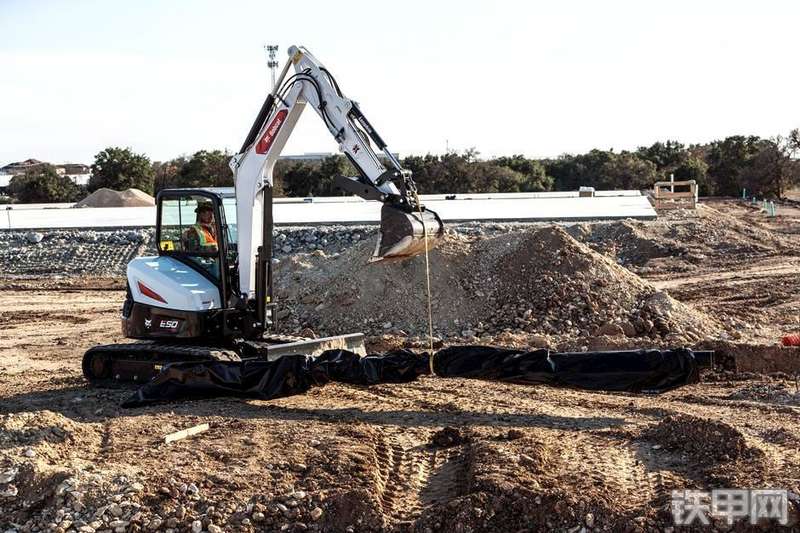 山猫E50z挖掘机整机外观