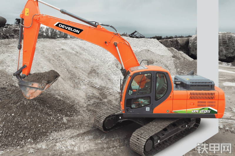 迪万伦DX205国四挖掘机整机外观