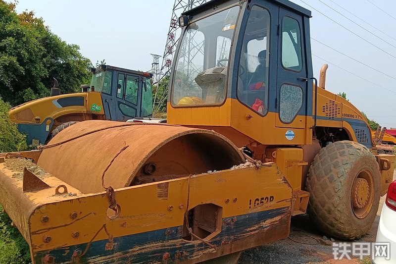 龙工lg523b单钢轮压路机