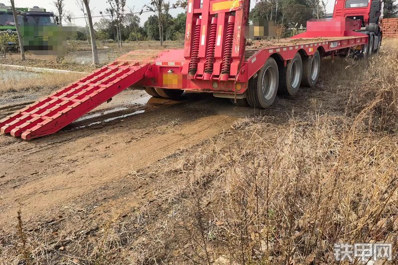 德龙NewM3000平板运输车