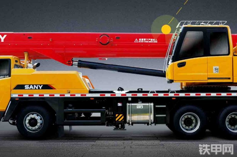 三一重工STC250C5-8（插电版）起重机整机外观