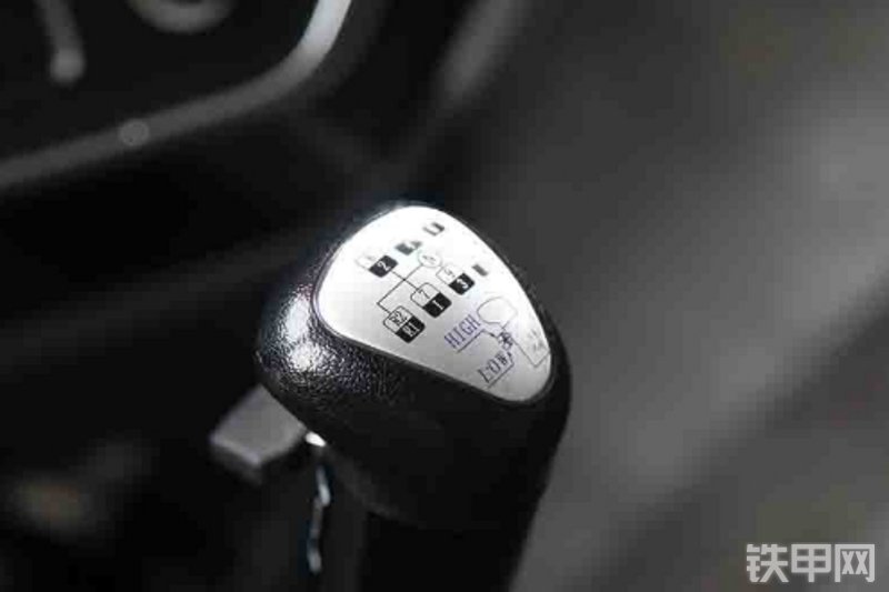 三一重工STC2400C8-8起重机局部