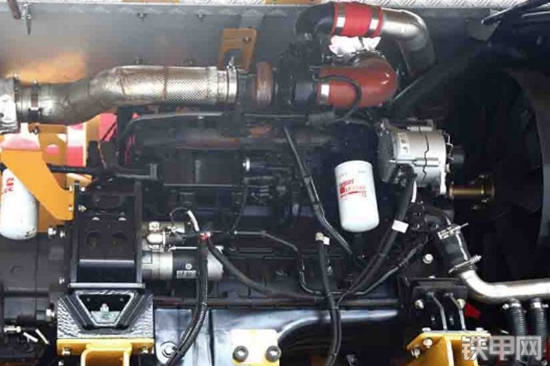 三一重工STC2400C8-8起重机局部