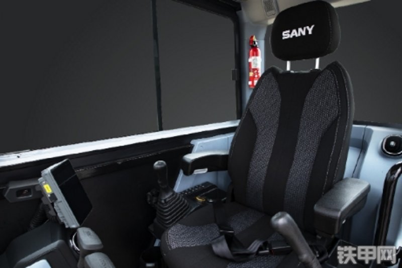 三一重工SY55U（国四）挖掘机局部