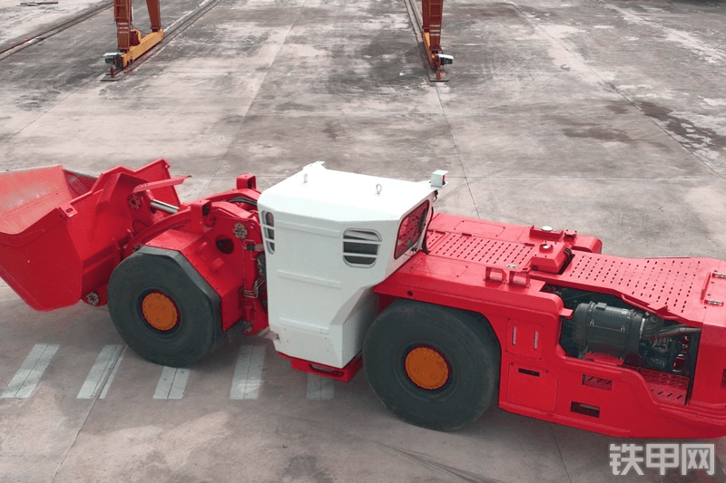 神拓智能装备SL07铲运机整机外观