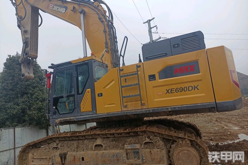 徐工XE690DK挖掘机整机外观