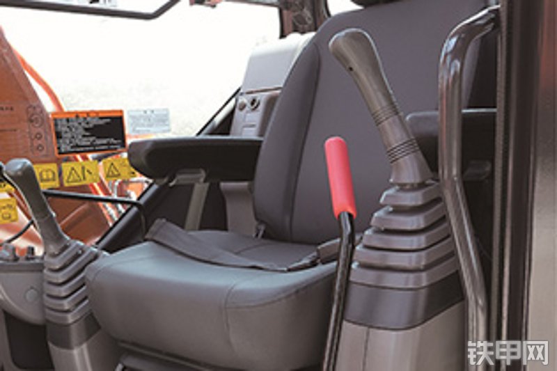 日立ZX70-6A国四挖掘机局部