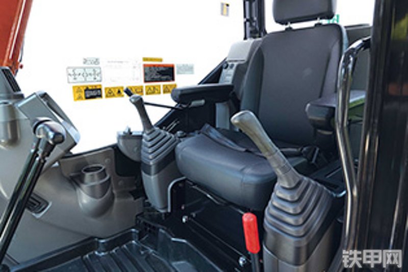 日立ZX60C-6A国四挖掘机局部